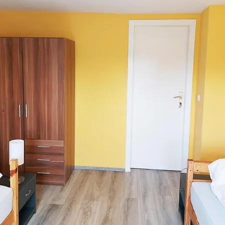 別荘 Haus In Dueren Mit 4 Und Balkon *